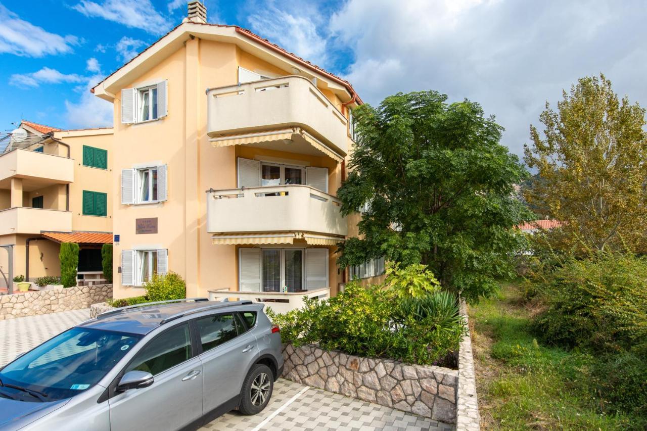Villamarebaska Kültér fotó