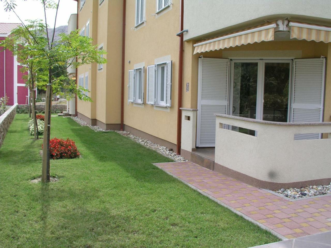 Villamarebaska Kültér fotó
