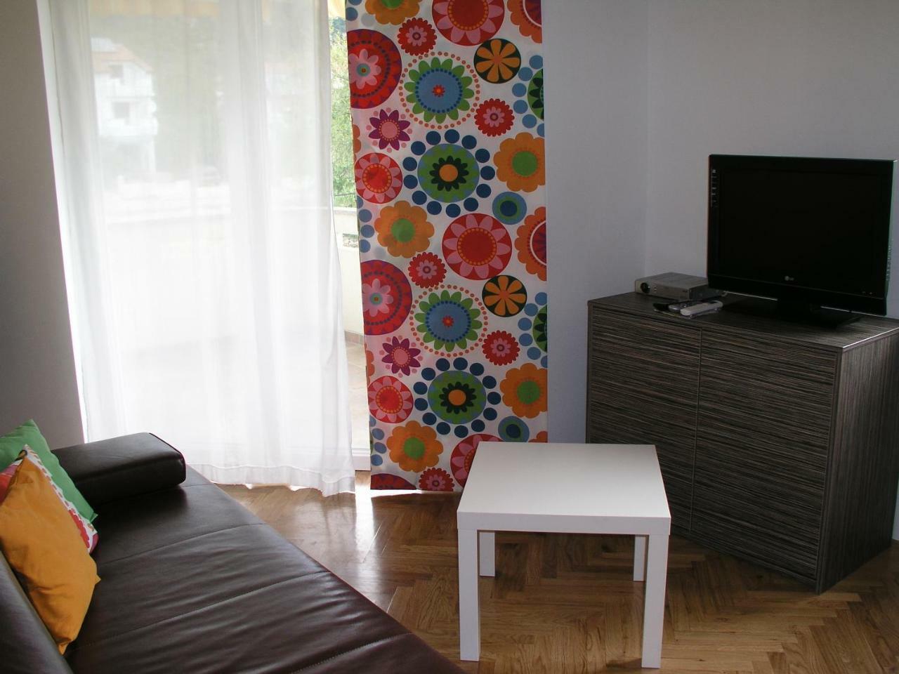 Villamarebaska Kültér fotó