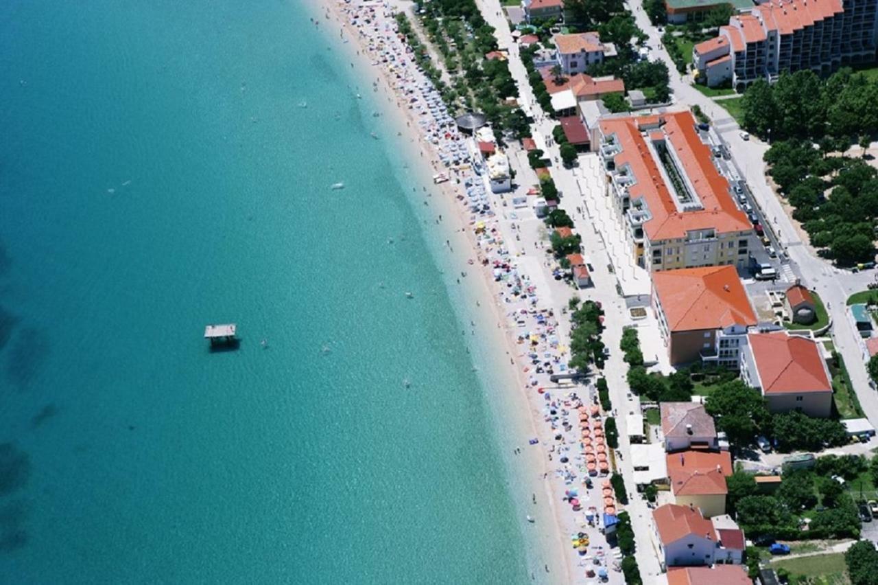 Villamarebaska Kültér fotó